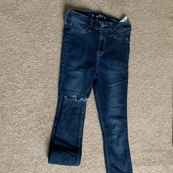 Hollister Denim - (5 for 25$) 00R plain skinny jeans dark wash